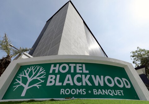HOTEL BLACKWOOD