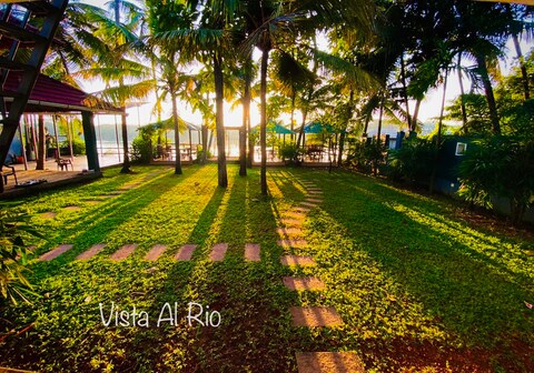 Vista-Al-Rio Villa | Rooms & Caretaker