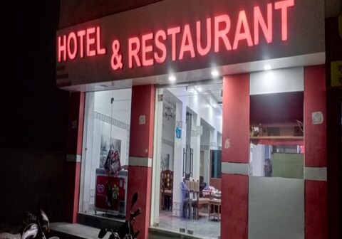 Hotel Shri Karni Palace