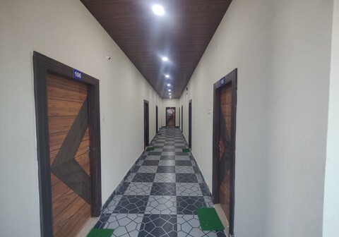 HOTEL O SHRI KRISHNA GRAND