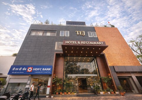 Tej Hotel & Restaurant