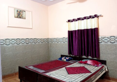 Shubham Guest House
