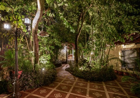 LohonoStays Ishanya 2 Bedroom