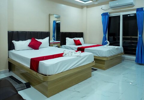 Shinning sand Beach Resort