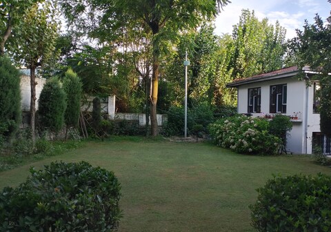 Family Point Srinagar