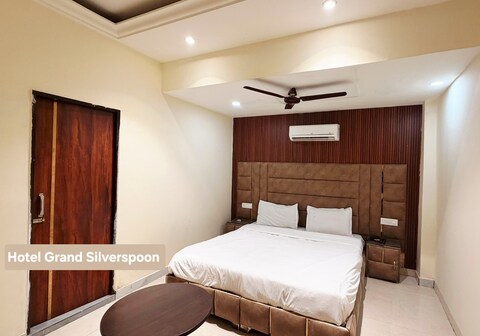 HOTEL GRAND SILVER SPOON
