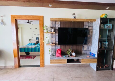 Cozy Comfor: Feels like Home