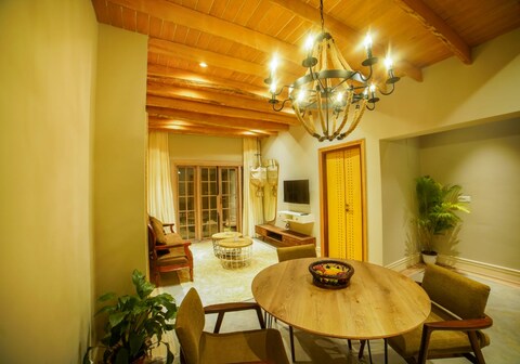 Meraki Maison | Rooms in a Villa