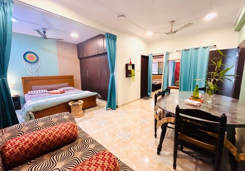 Manisha Service Apartment