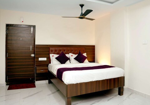 Unique Homestays || Rooms & 1 BHK