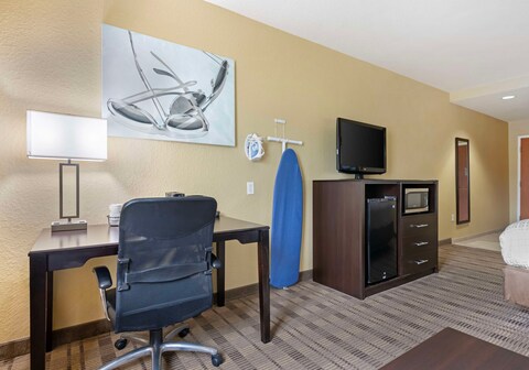 BEST WESTERN EDGEWATER INN