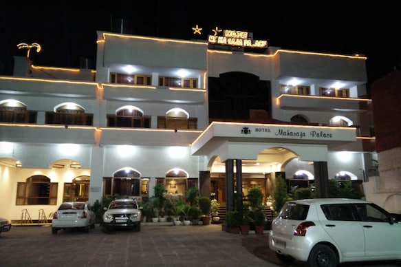 Hotel Maharaja Palace