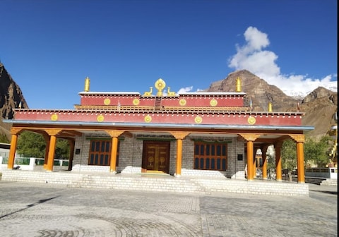 Dechen Ling Homestay by StayApart