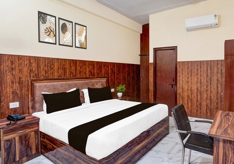 Super Collection O Govind Vihar Matiyari formerly Saffron