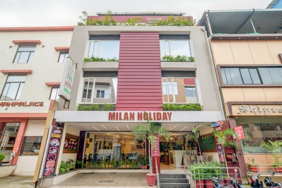 MILAN HOLIDAY HOTEL