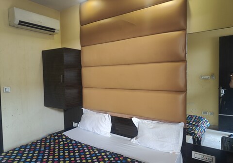 Hotel Samrat