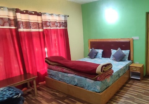 Noor Guest House