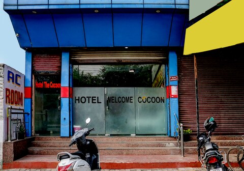 Hotel O J7 Hotel & Banquets