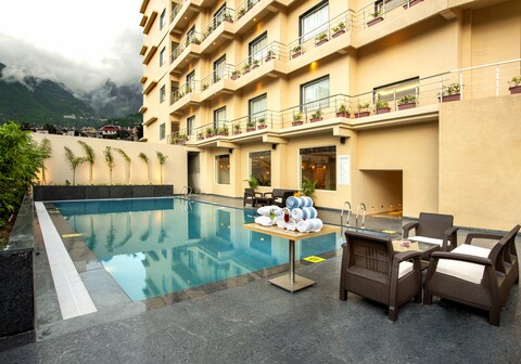 Ramada by Wyndham Katra Station Road