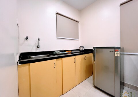 Well-equipped Studio | AC, WiFi, Smart TV & More