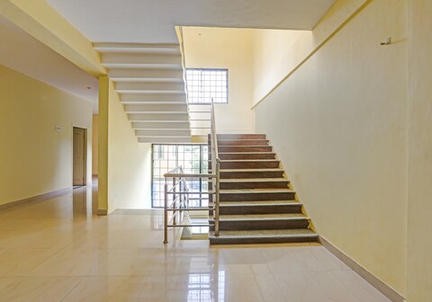 Hotel O Riviera Residency