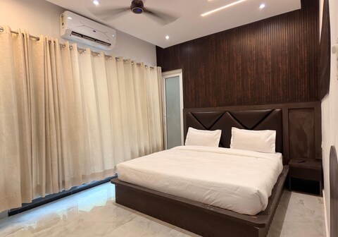 Nirvair 2bhk in Tapovan | Mountain View