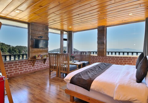 Hotel LA Riqueza Kanatal