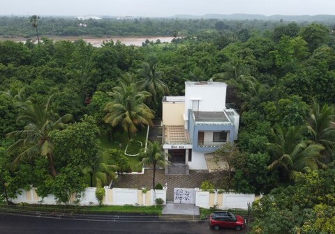 Varunika villa