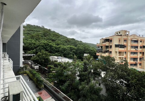 Studio Hillside