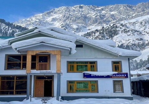 ICECAP RESORT