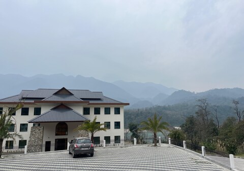 MIGUNG A RIVERFRONT RESORT