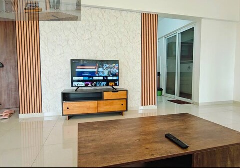 3bhk with Skylounge & pool