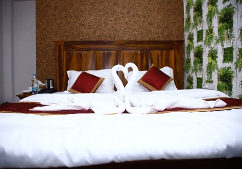 Hotel L.S.AND Restaurant AND SPA