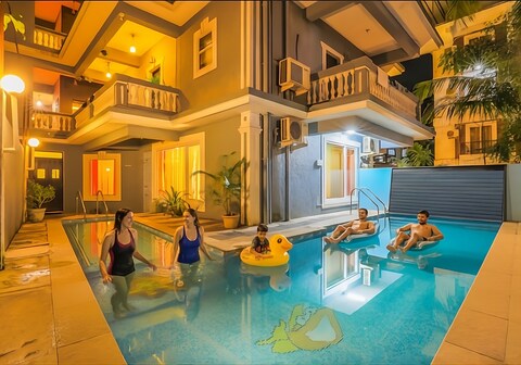 The Royal Mirage