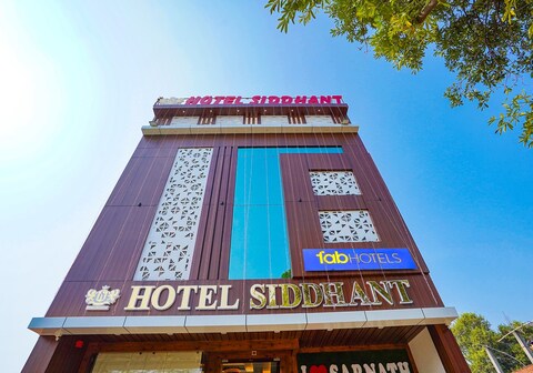 FabHotel Siddhant