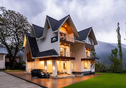 Moustache Hostel Pahalgam