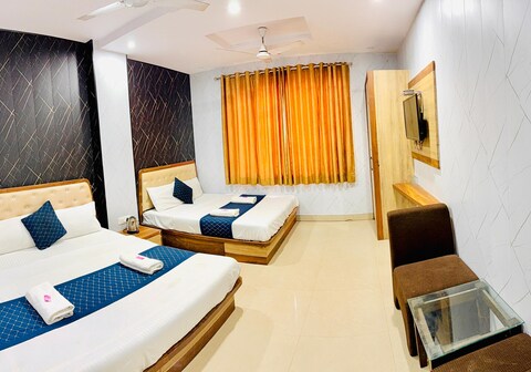 Hotel Manish International