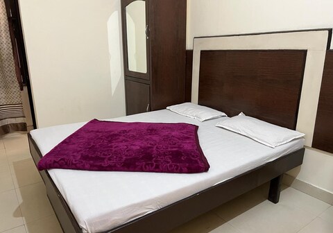 Hotel Blessing Inn by GRB