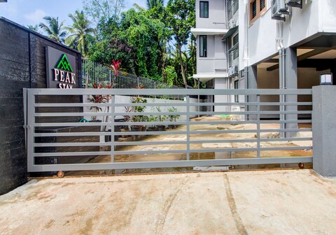 Collection O Peak Stay