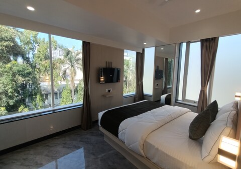 Hotel Pearl Residency