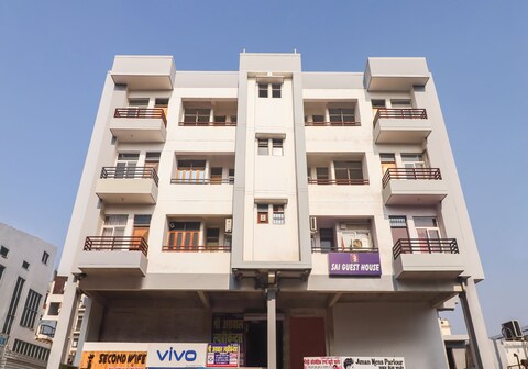 Super Hotel O Basera Homes Jankipuram