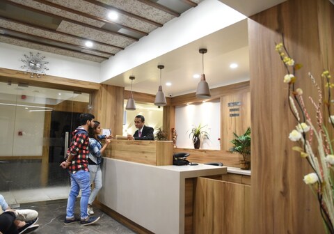 Hotel Hirisa - a unit of Hotel Fortune Palace