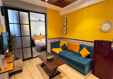 1BHK Apartment in Saket Nagar | Couple Friendly Stay