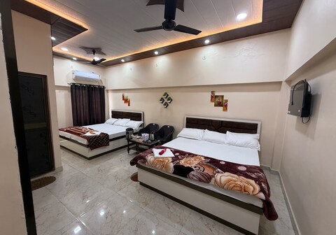 Thakur Homestay- Your Serenity in Varanasi