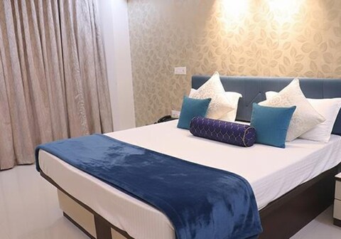 FabHotel Blissful Stays