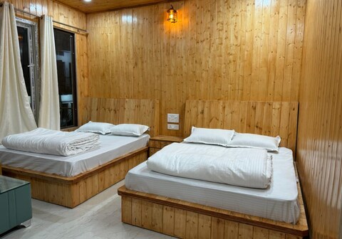 Hotel Pandey Residency