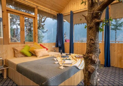 Intothewoods | Treehouse