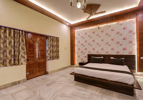 Hotel O Flagship Adbhut Moment Hotel