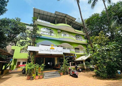 GOA HOLIDAYS BEACH RESORT