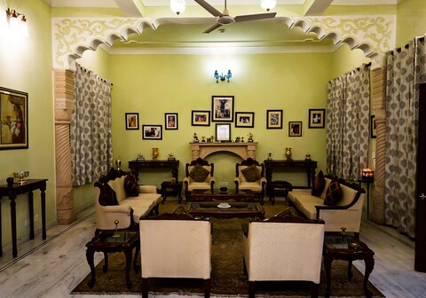 Talabgaon Bagh - Shri Mayur Villa